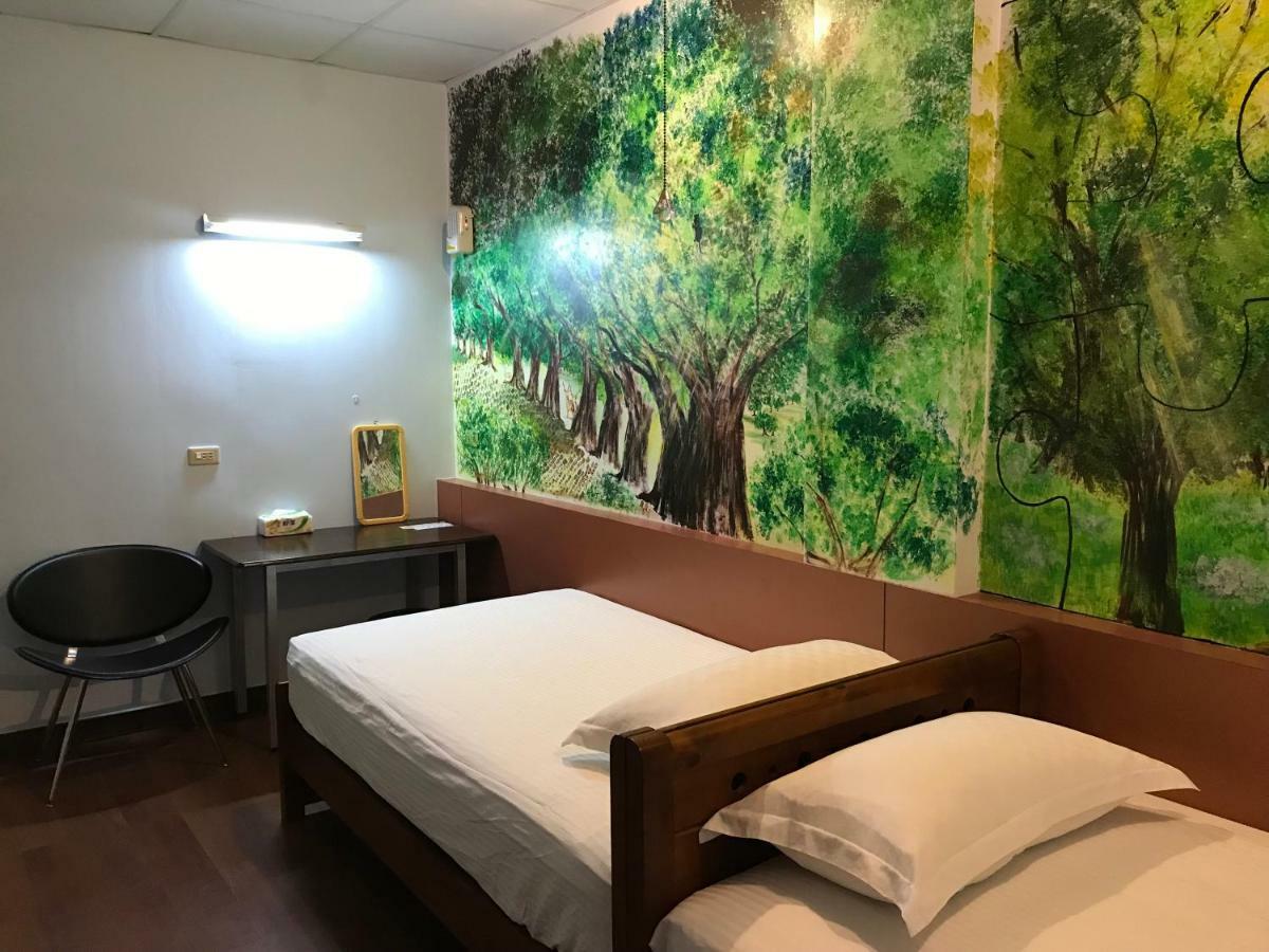 Handy Hostel Città di Hualien Esterno foto